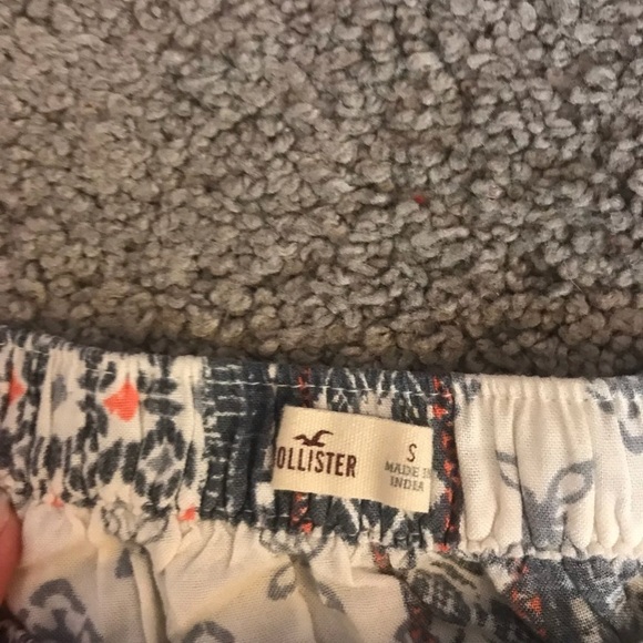 Hollister skirt - Picture 2 of 3